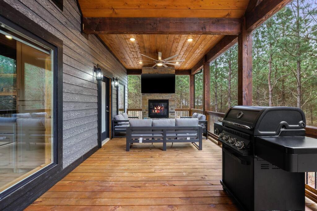 Lone Pine Lodge. Brand New! 2 Bedroom Luxury Cabin. Broken Bow Eksteriør billede